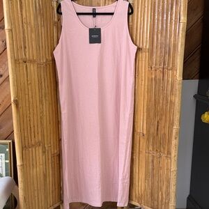 Everyday Sleeveless Maxi Dress in Dusty Pink